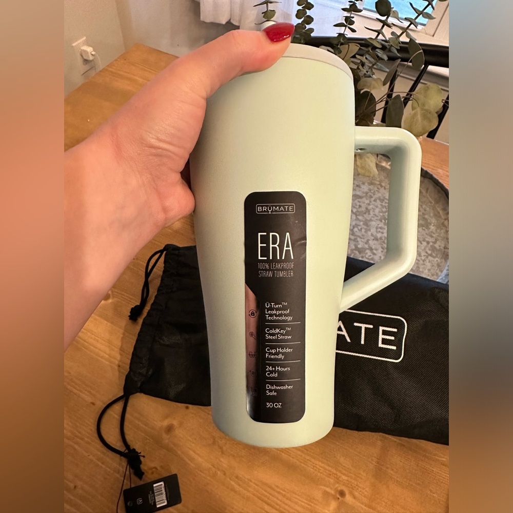 Brumate Era 30oz - Agave Blue - Brand new/never used.